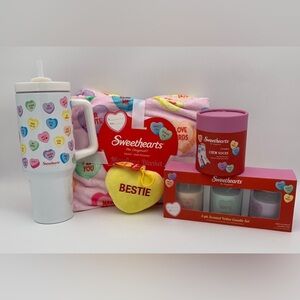 Sweethearts the Original Conversation Hearts 5 Piece Bundle. All new!